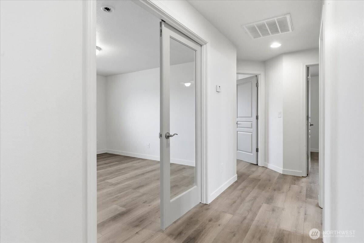 1341 E Landon Street , Moses Lake, WA 98837