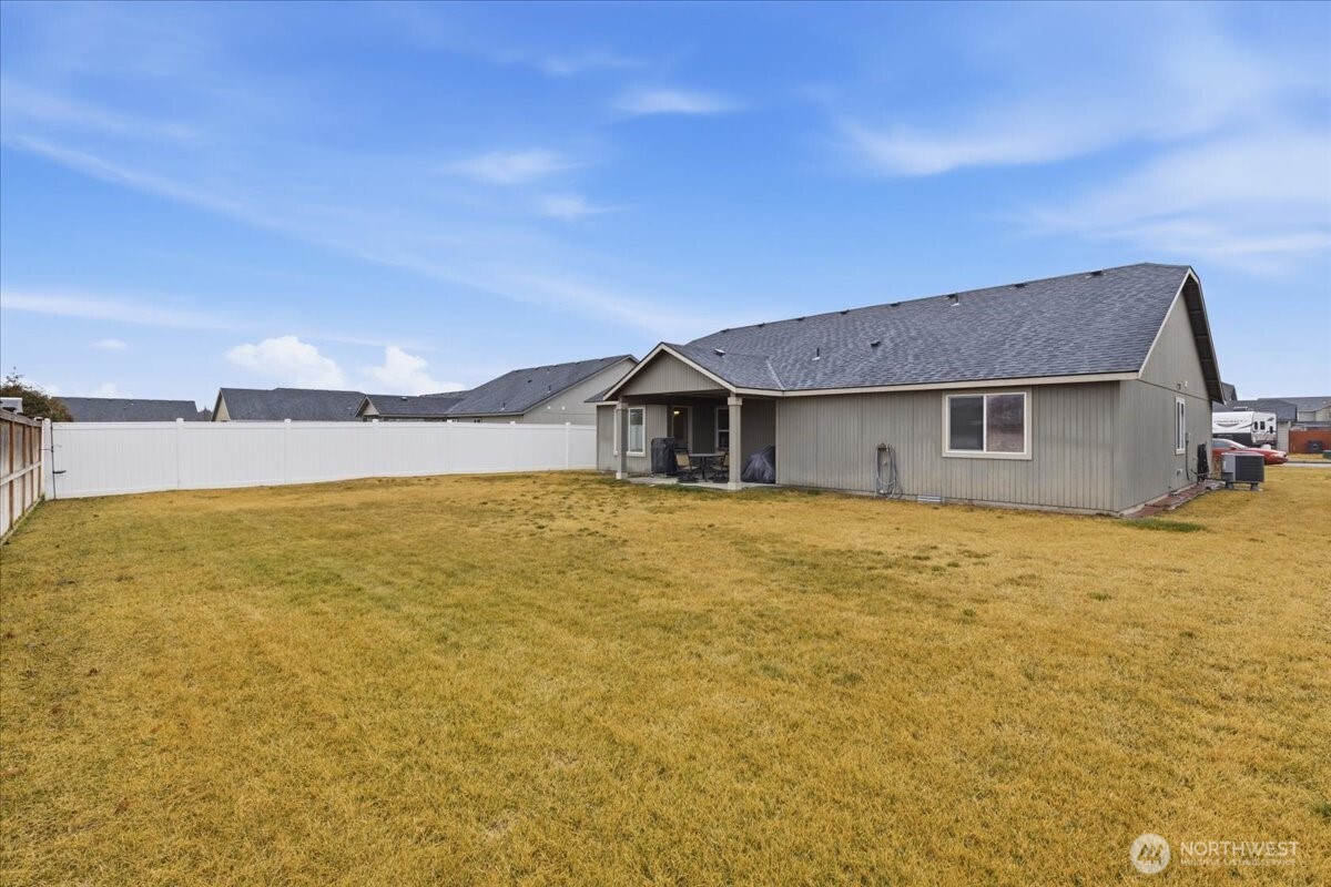 1341 E Landon Street , Moses Lake, WA 98837