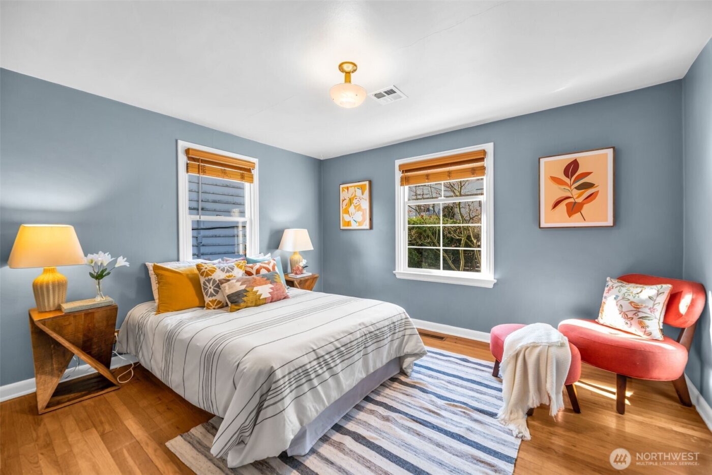 3206 22nd Avenue W, Seattle, WA 98199