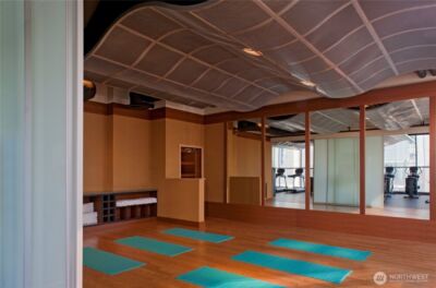 737 Olive Way #2808, Seattle, WA 98101 - Photo 29