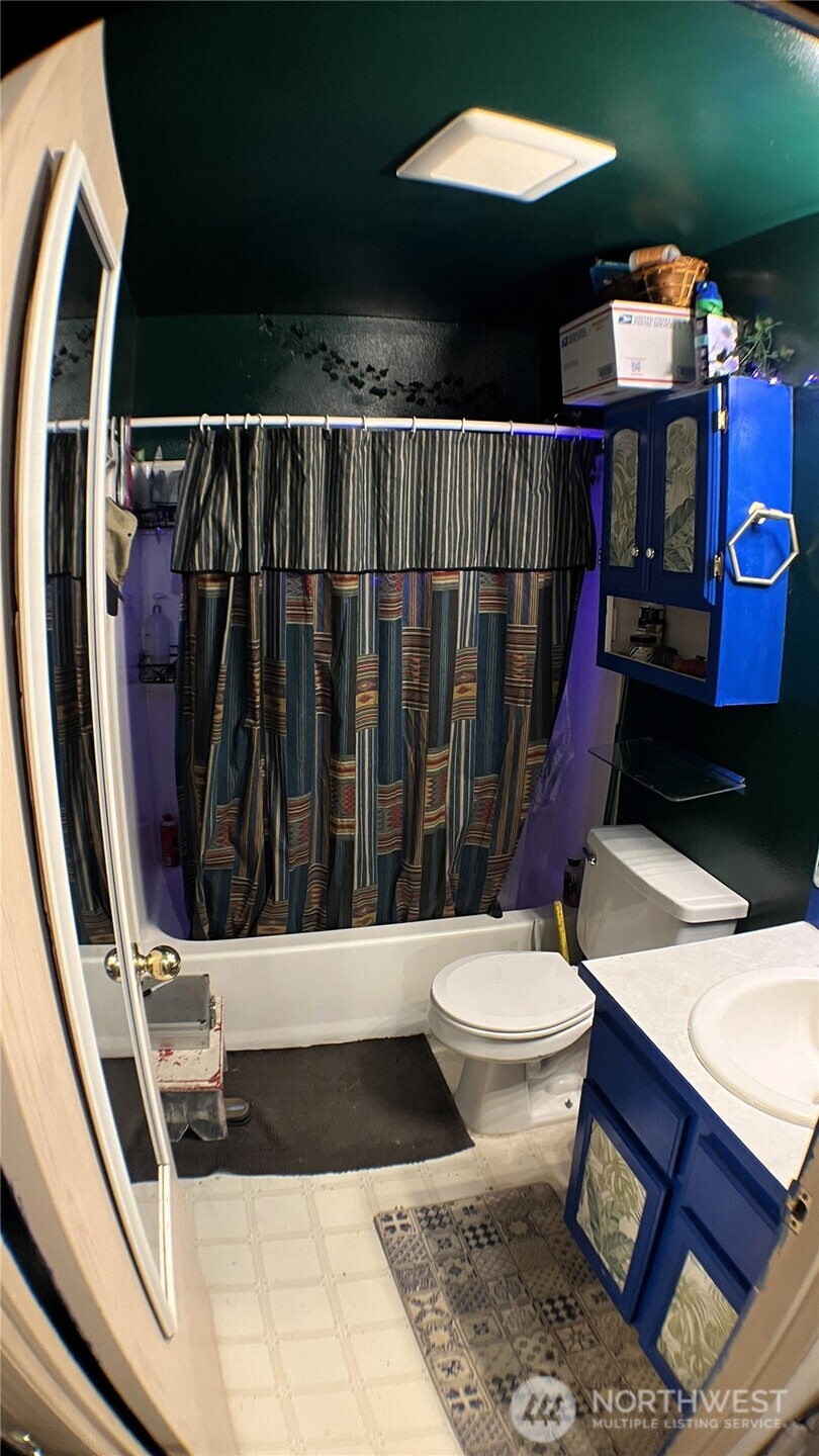 6816 Church Creek Court NW, Stanwood, WA 98292