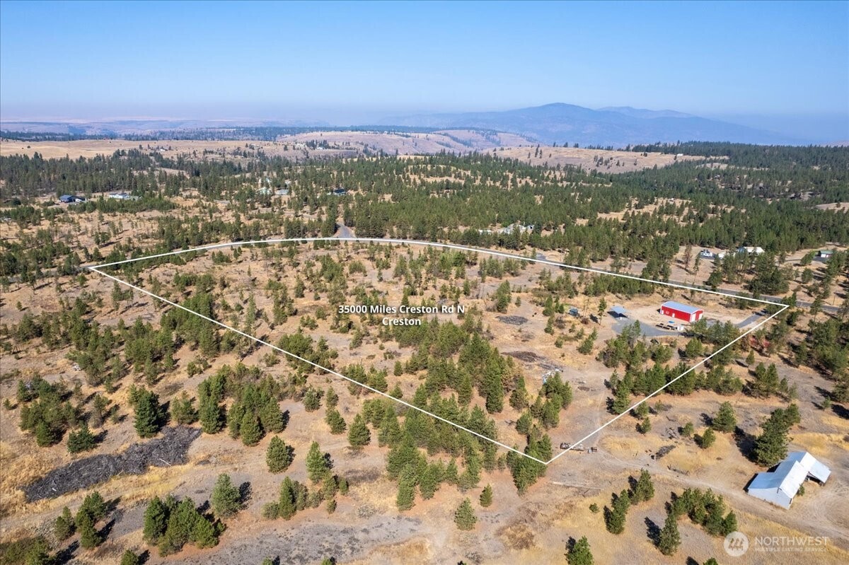 35000 Miles Creston Road N, Creston, WA 99117