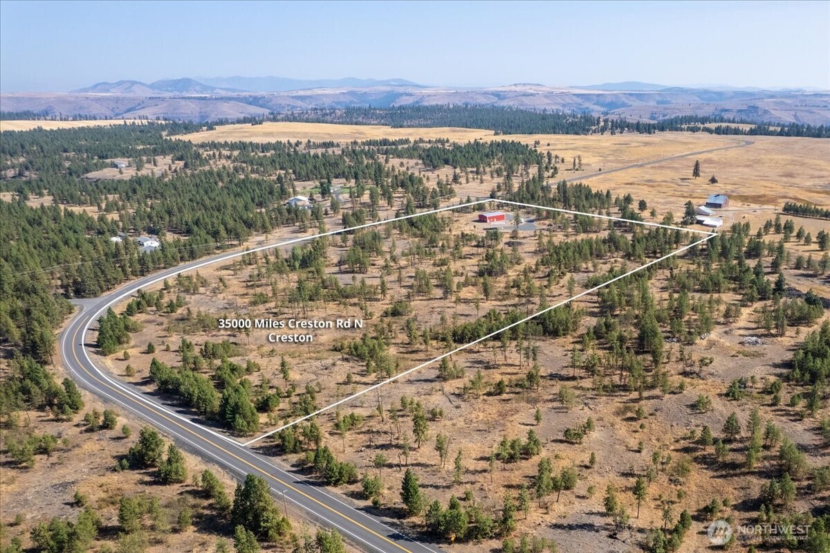 35000 Miles Creston Road N, Creston, WA 99117