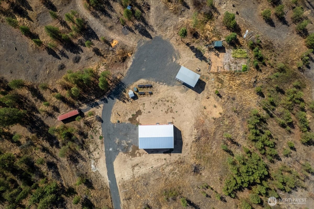 35000 Miles Creston Road N, Creston, WA 99117