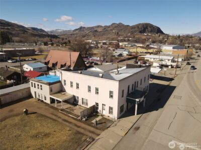1014 Main Street , Oroville, WA 98844