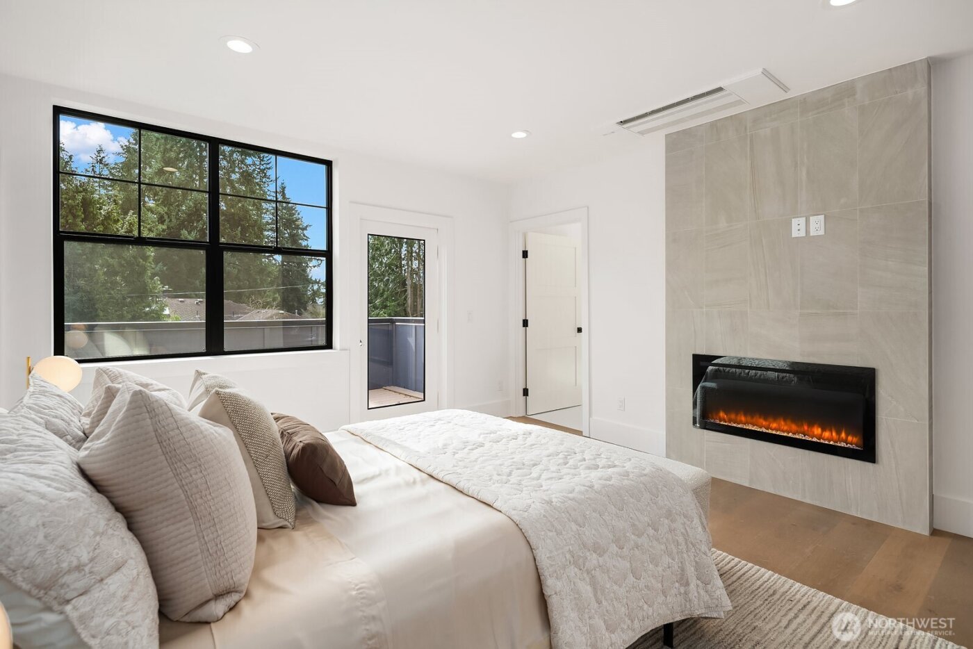 2615 NE 87th Street , Seattle, WA 98115