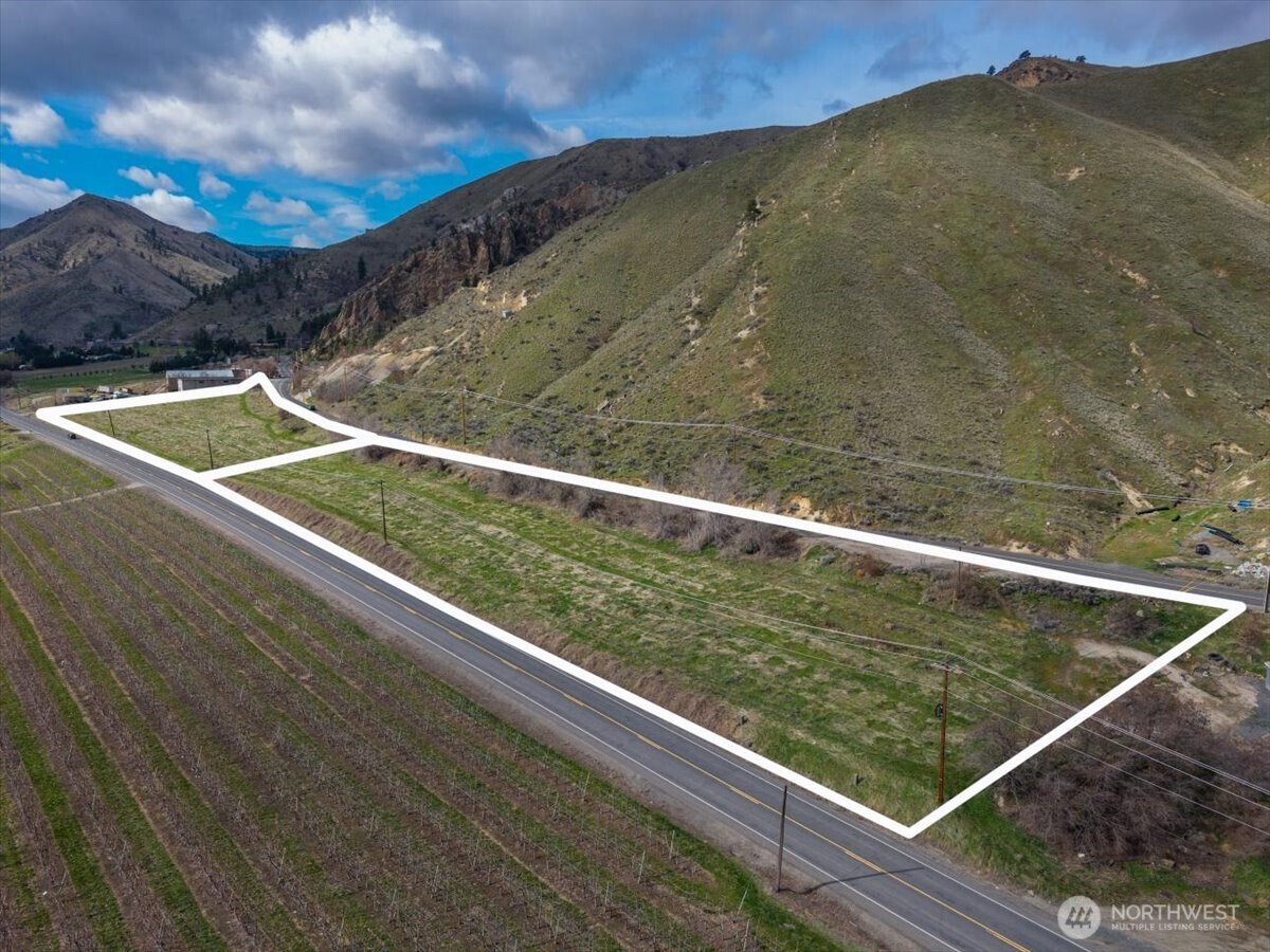 3 Methow Street , Wenatchee, WA 98801