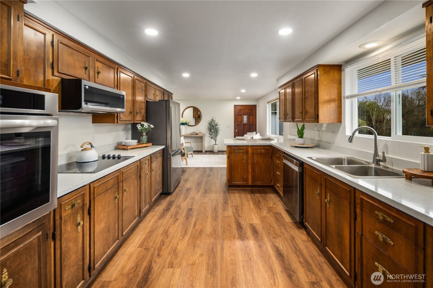 811 16Th Street NW, Puyallup, WA 98371