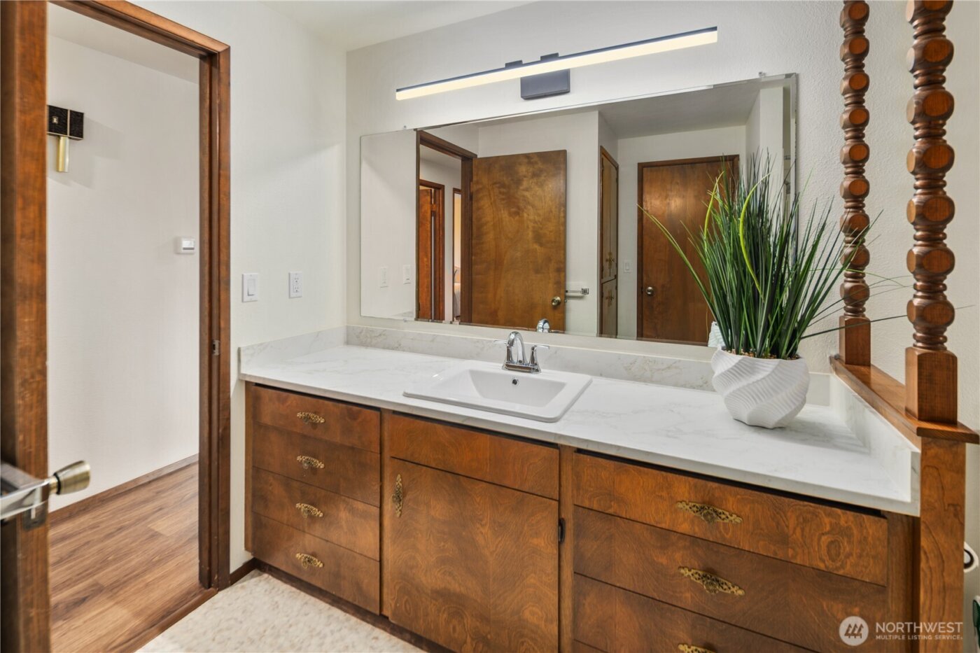 811 16Th Street NW, Puyallup, WA 98371