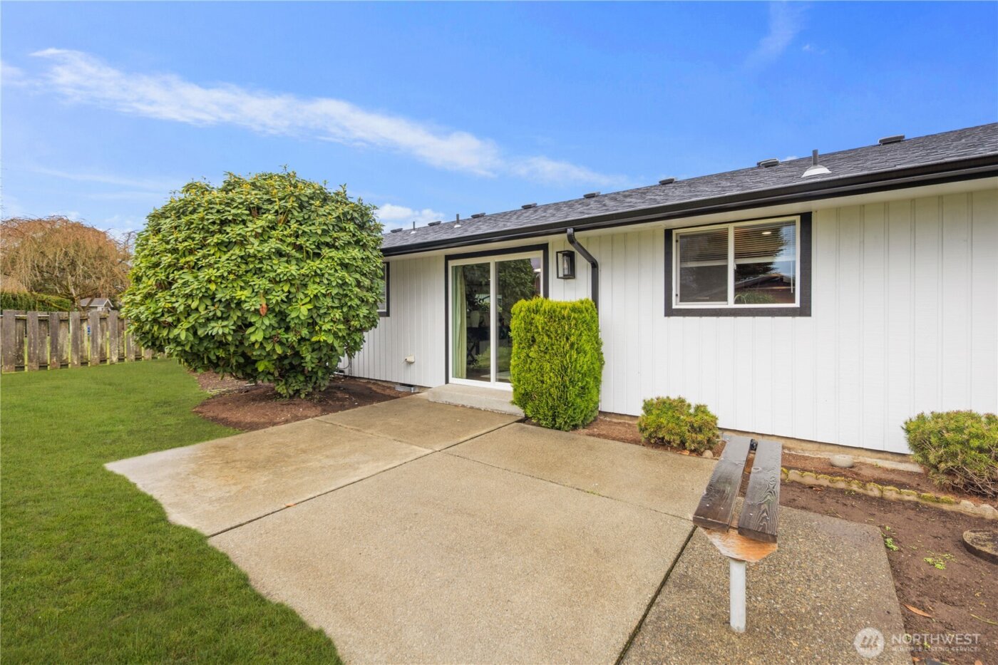 811 16Th Street NW, Puyallup, WA 98371