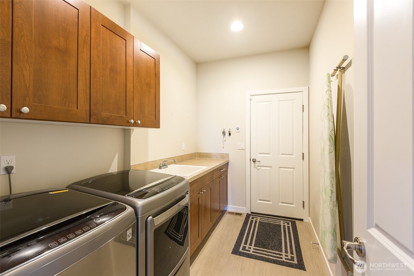 271 Blue Glacier Loop , Sequim, WA 98382