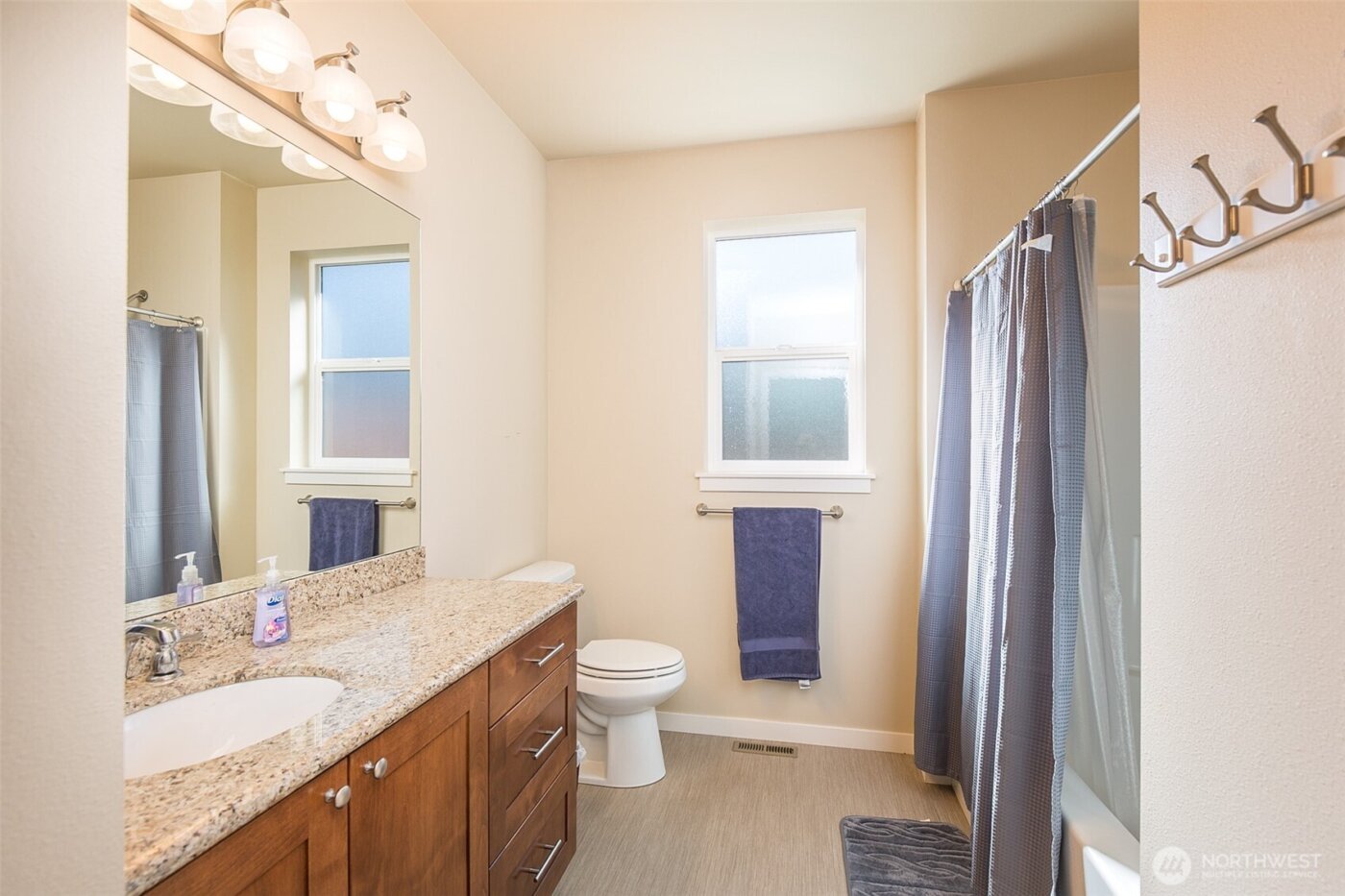 271 Blue Glacier Loop , Sequim, WA 98382