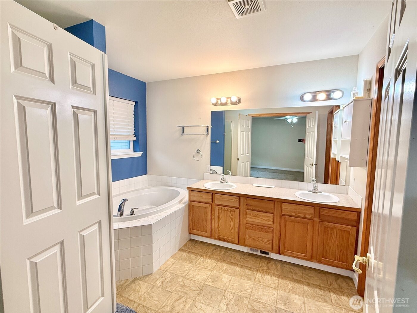 736 G Street SW, Tumwater, WA 98512