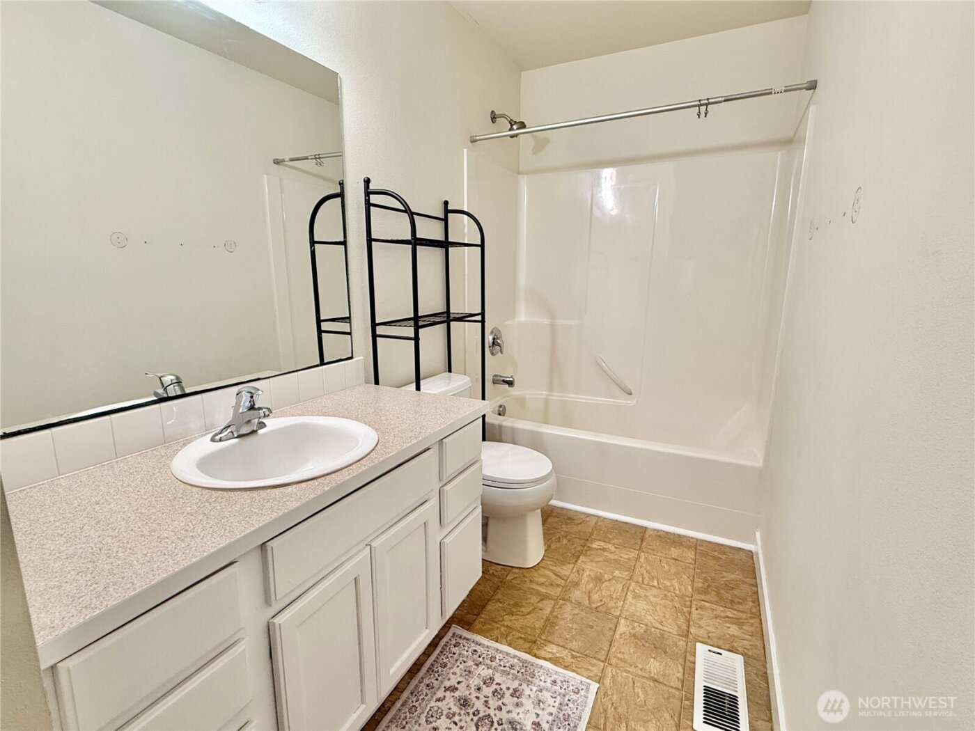 736 G Street SW, Tumwater, WA 98512