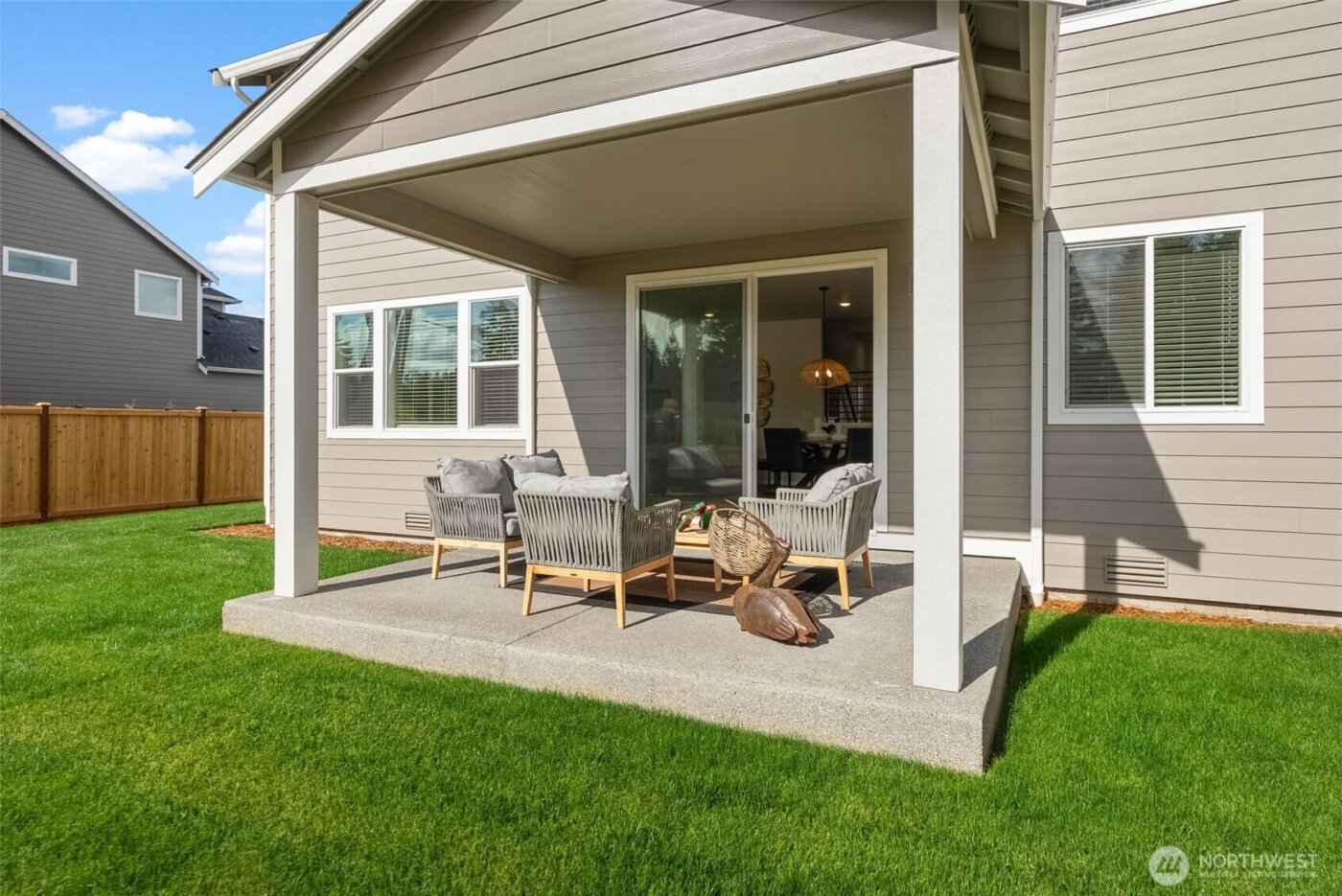 18223 37th Avenue E, Tacoma, WA 98446