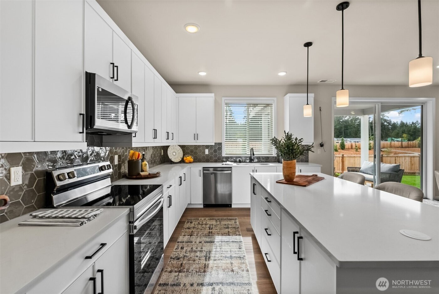 18223 37th Avenue E, Tacoma, WA 98446