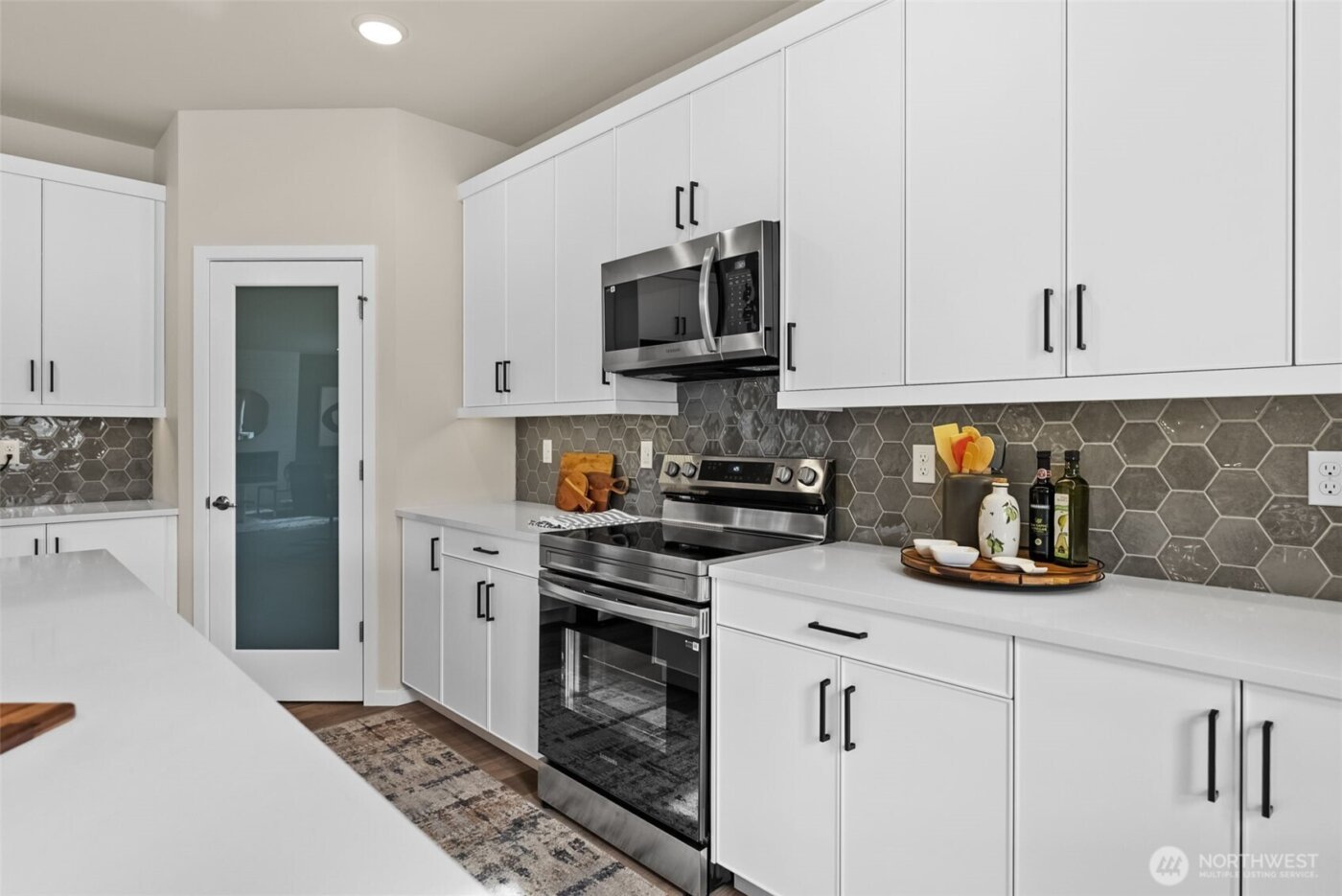 18223 37th Avenue E, Tacoma, WA 98446