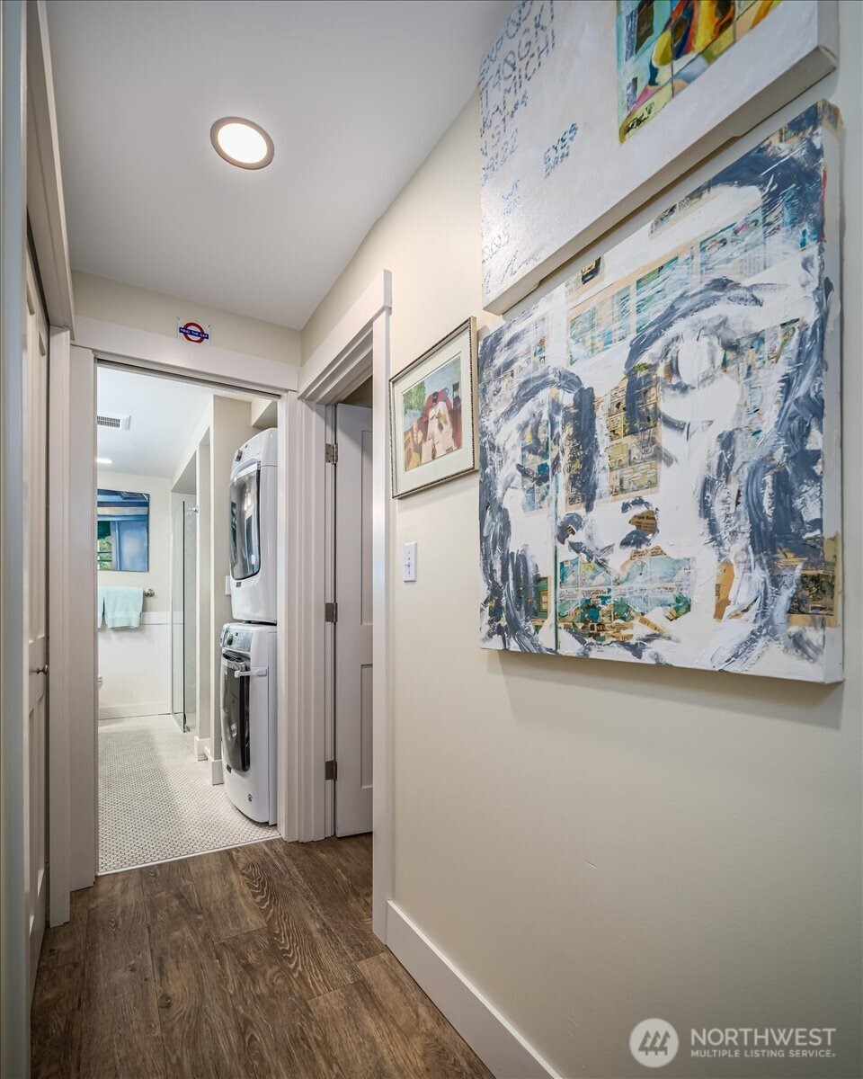 1616 41st Avenue E #101, Seattle, WA 98112