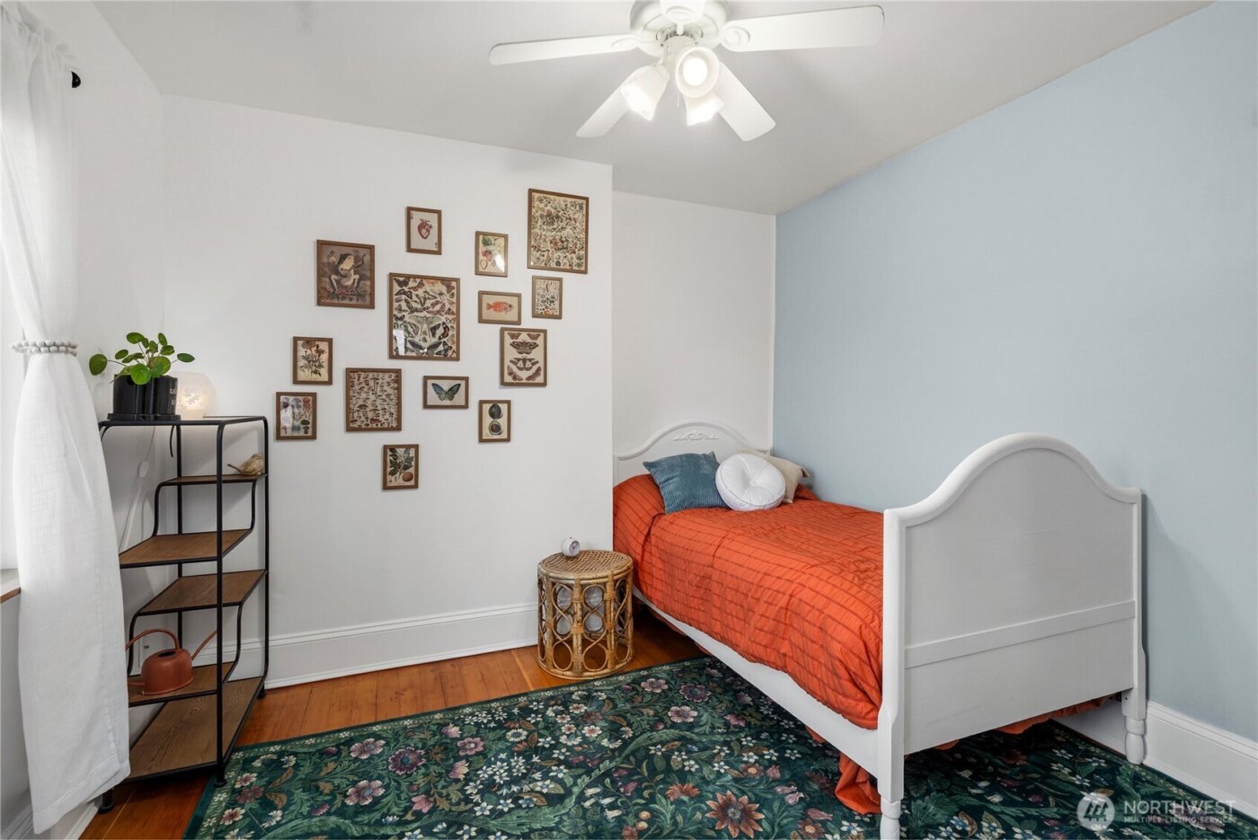 2520 Locust Avenue W, University Place, WA 98466