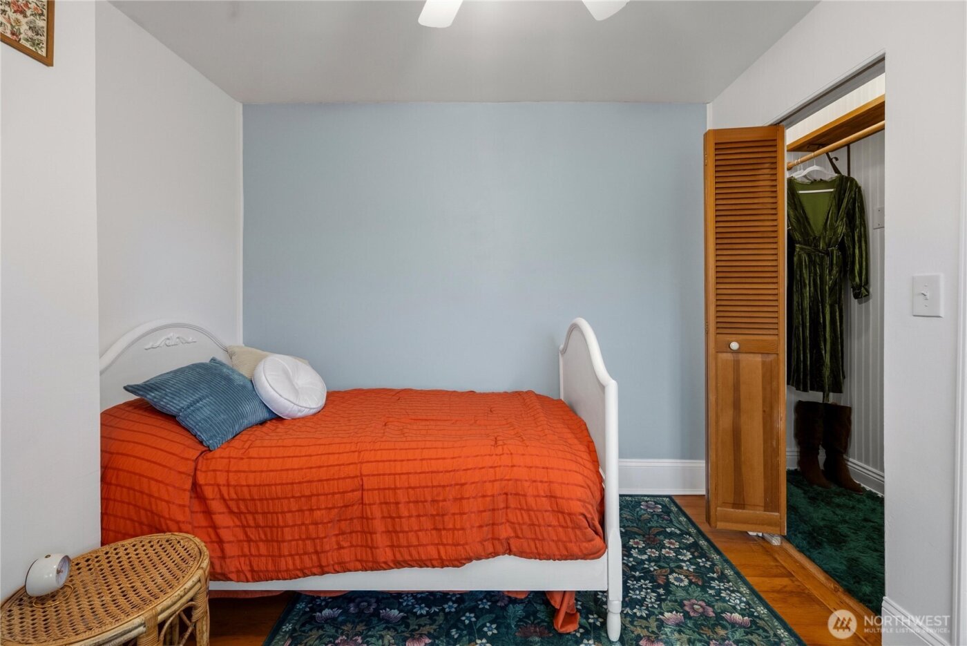 2520 Locust Avenue W, University Place, WA 98466