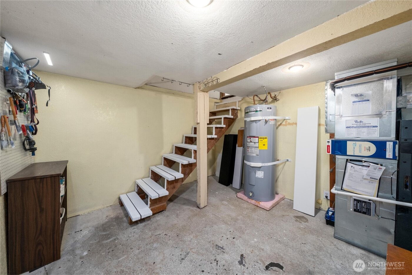 2520 Locust Avenue W, University Place, WA 98466