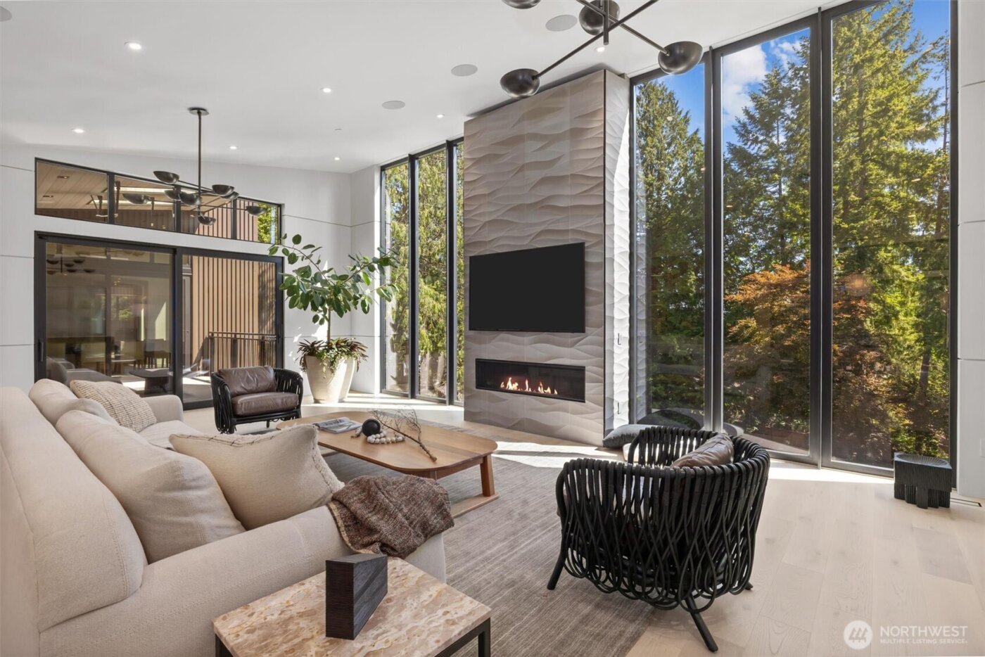 204 Northside Road , Bellevue, WA 98004