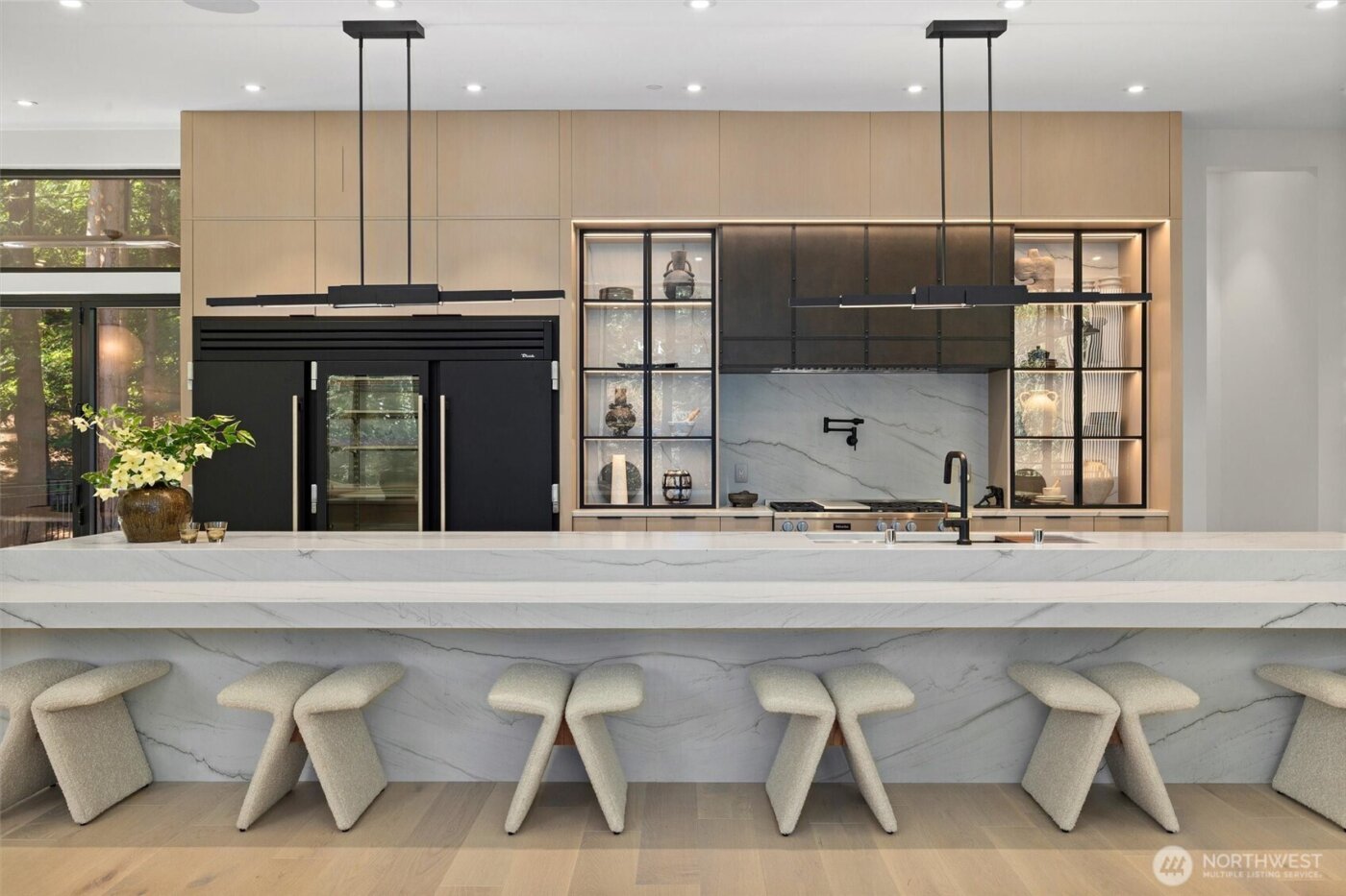 204 Northside Road , Bellevue, WA 98004