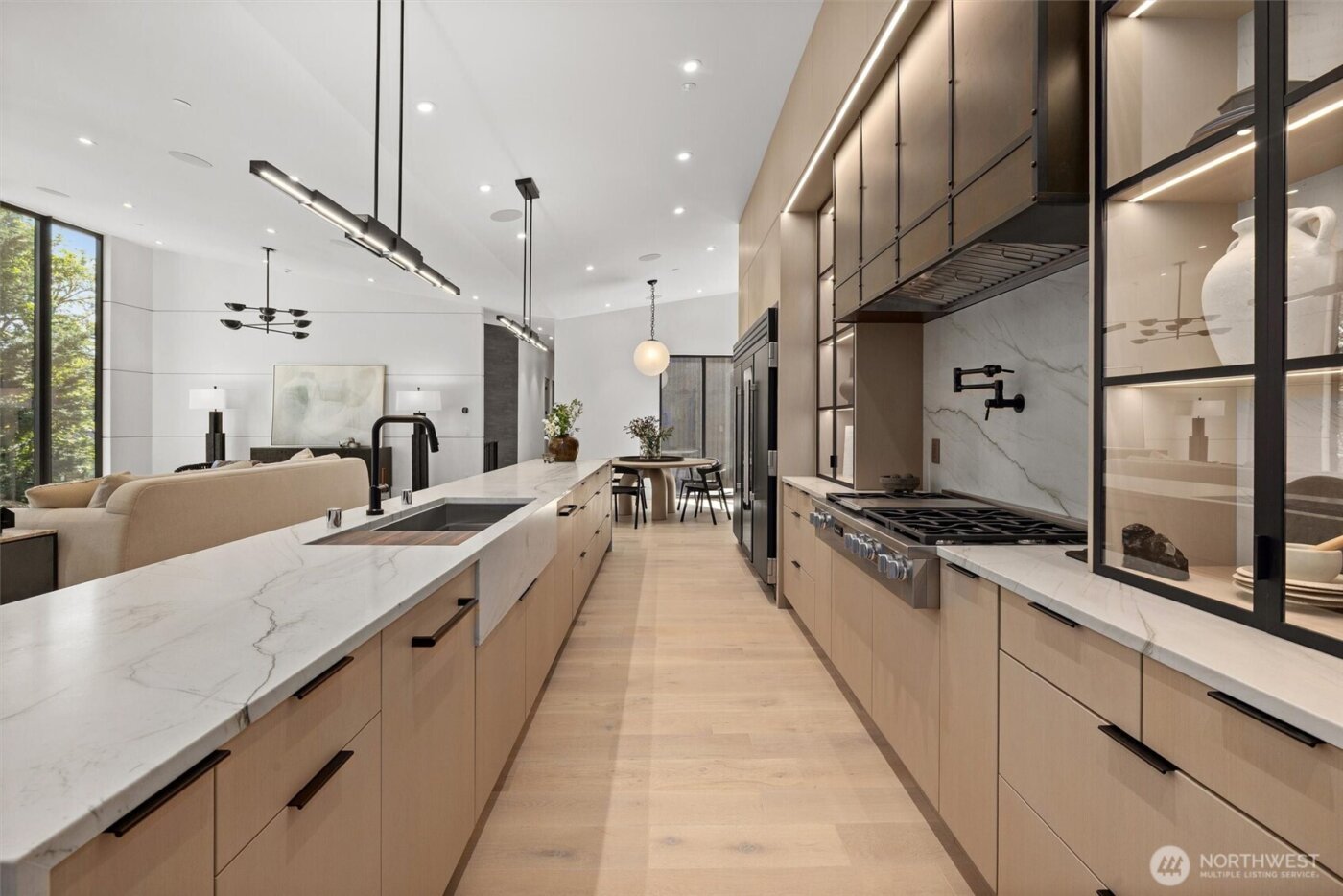 204 Northside Road , Bellevue, WA 98004