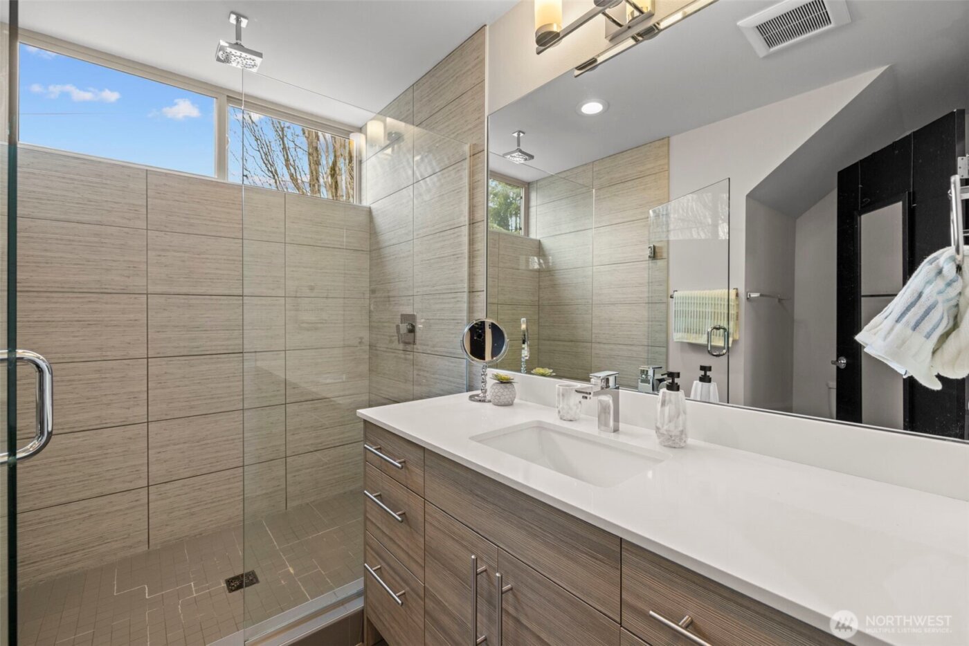 1816 14th Avenue #A, Seattle, WA 98122