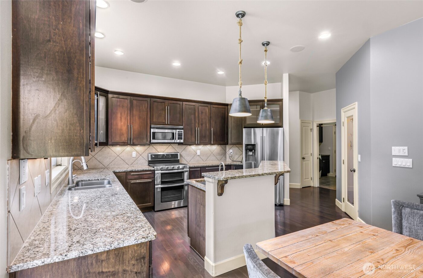 2259 H Street , Blaine, WA 98230