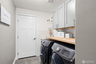 9916 NW Dishman Road , Bremerton, WA 98312 - Photo 16