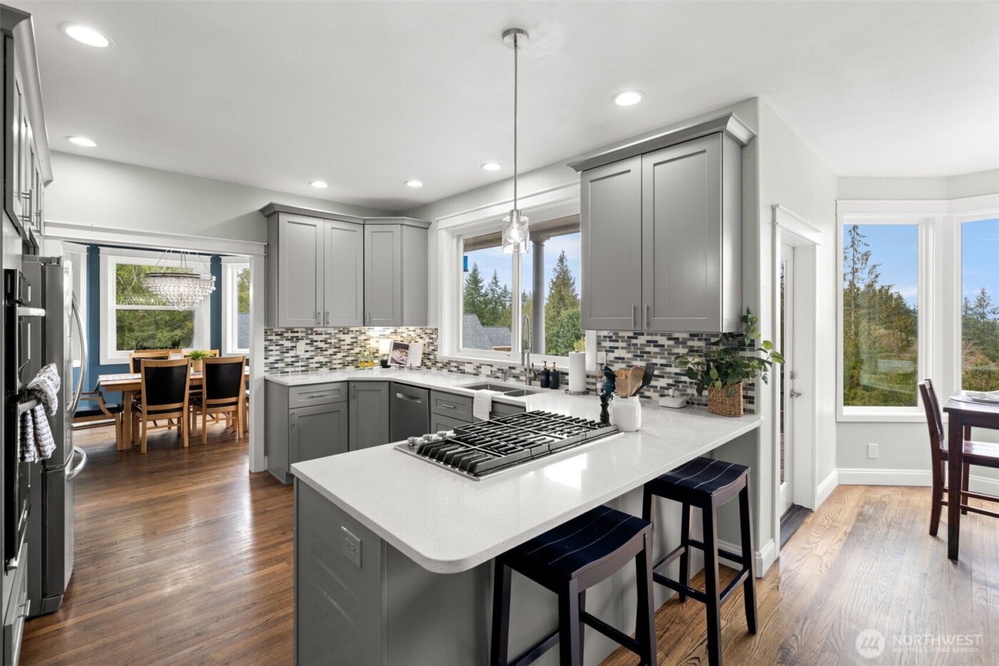 9916 NW Dishman Road , Bremerton, WA 98312