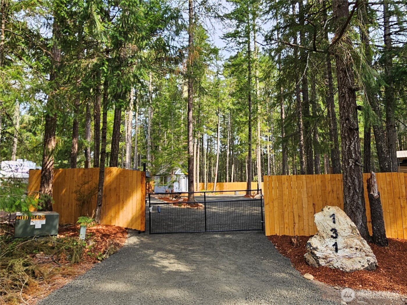 131 N Buckhorn Way , Hoodsport, WA 98548