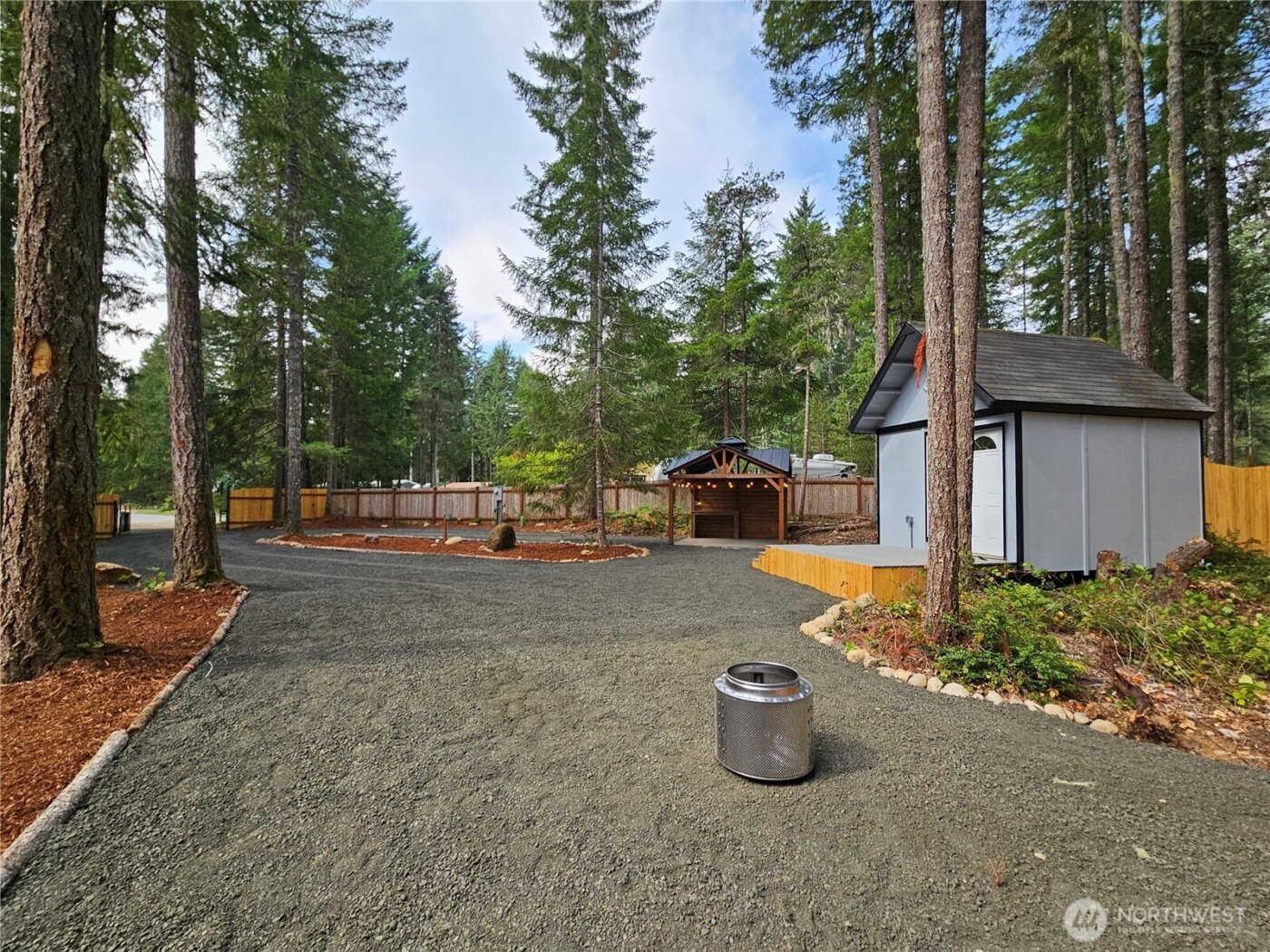 131 N Buckhorn Way , Hoodsport, WA 98548