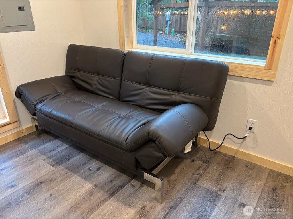 131 N Buckhorn Way , Hoodsport, WA 98548