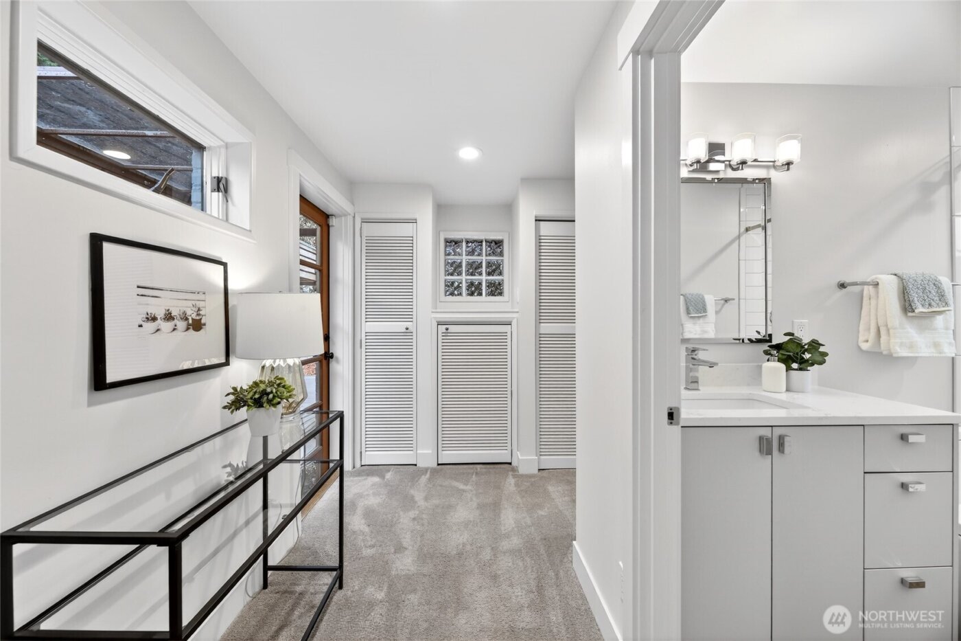 3439 42nd Avenue W, Seattle, WA 98199