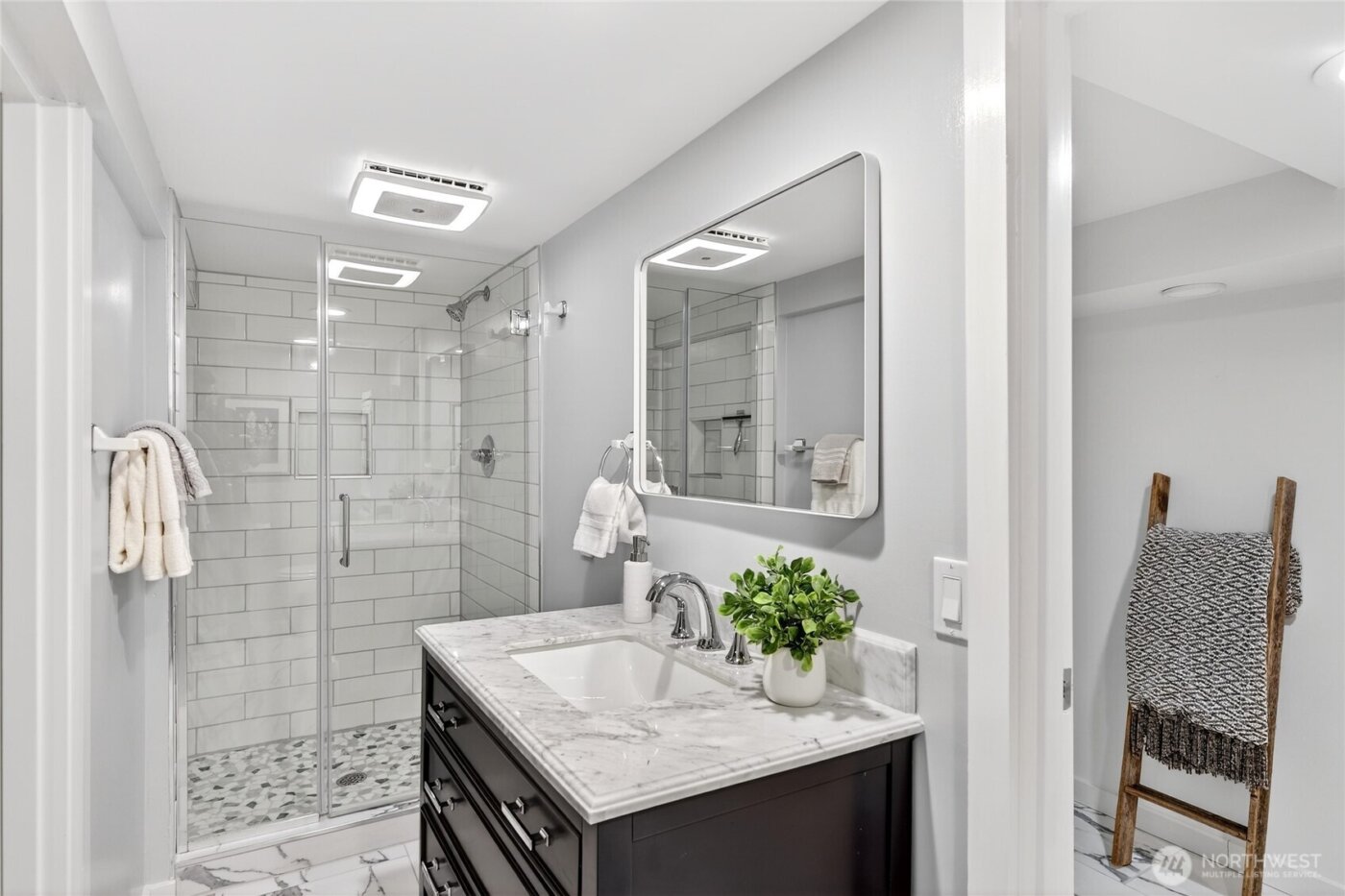 3439 42nd Avenue W, Seattle, WA 98199