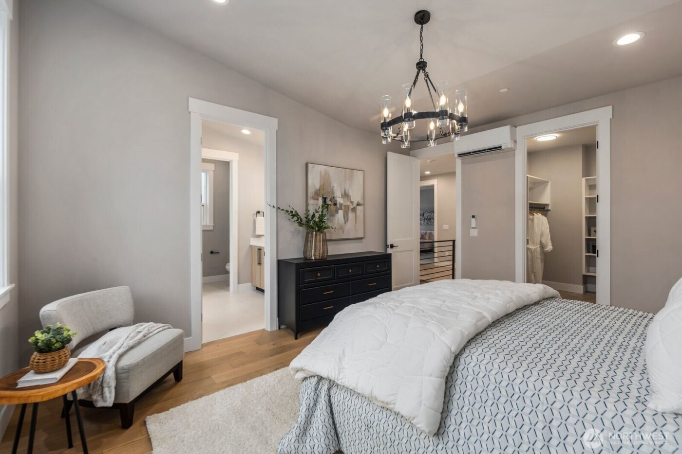 5010 114th Avenue NE, Kirkland, WA 98033