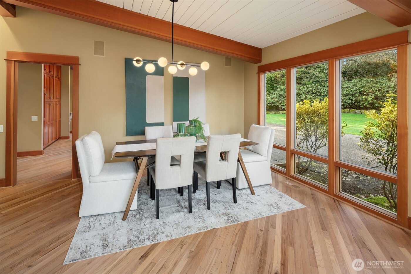 7816 NE 32nd Street , Medina, WA 98039