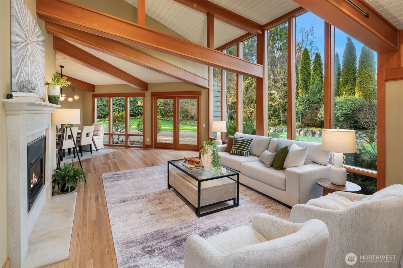 7816 NE 32nd Street , Medina, WA 98039