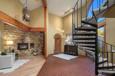 7816 NE 32nd Street , Medina, WA 98039 - Photo 5