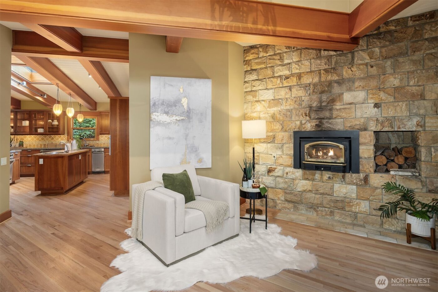 7816 NE 32nd Street , Medina, WA 98039