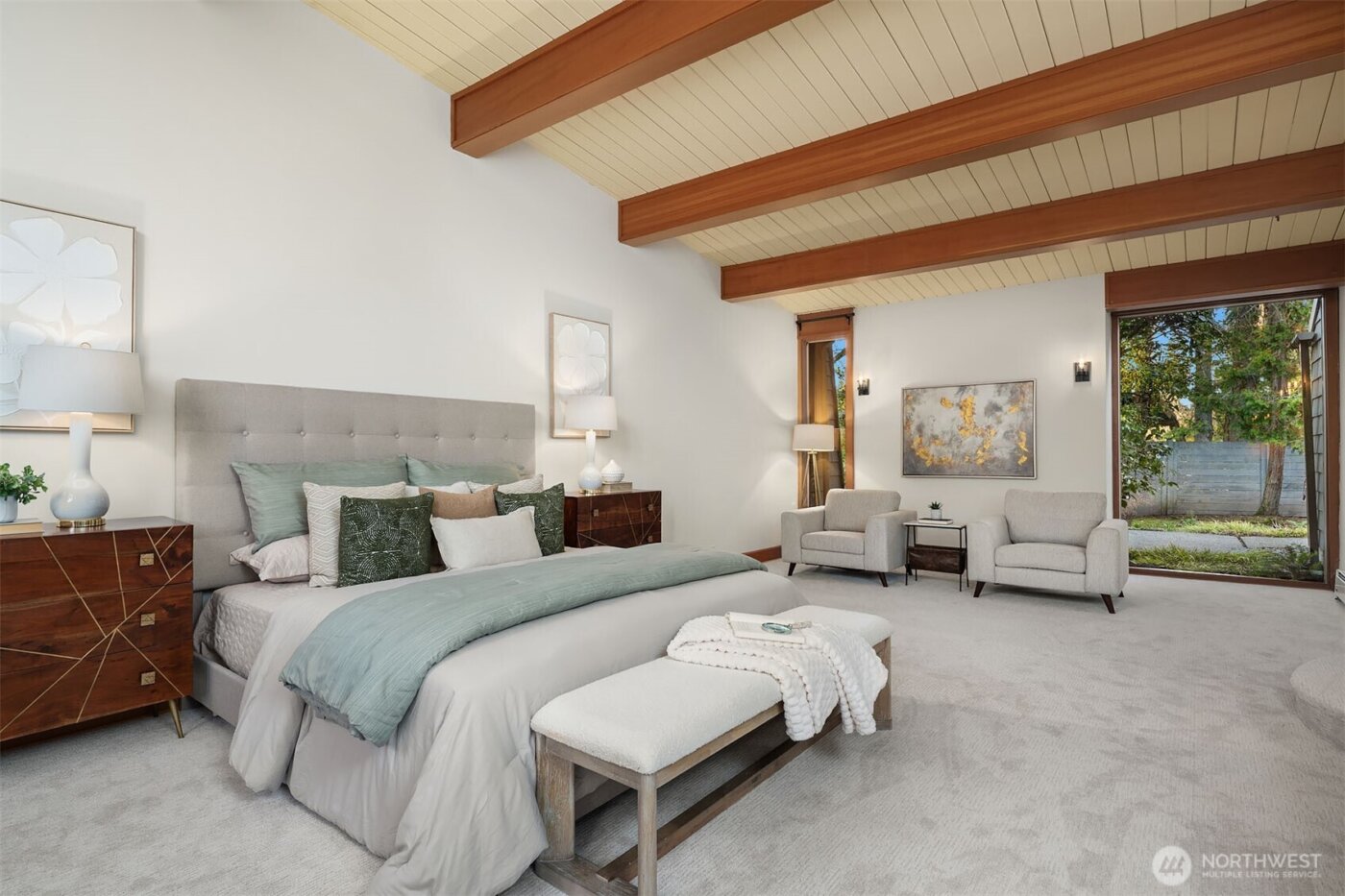 7816 NE 32nd Street , Medina, WA 98039