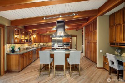 7816 NE 32nd Street , Medina, WA 98039 - Photo 12