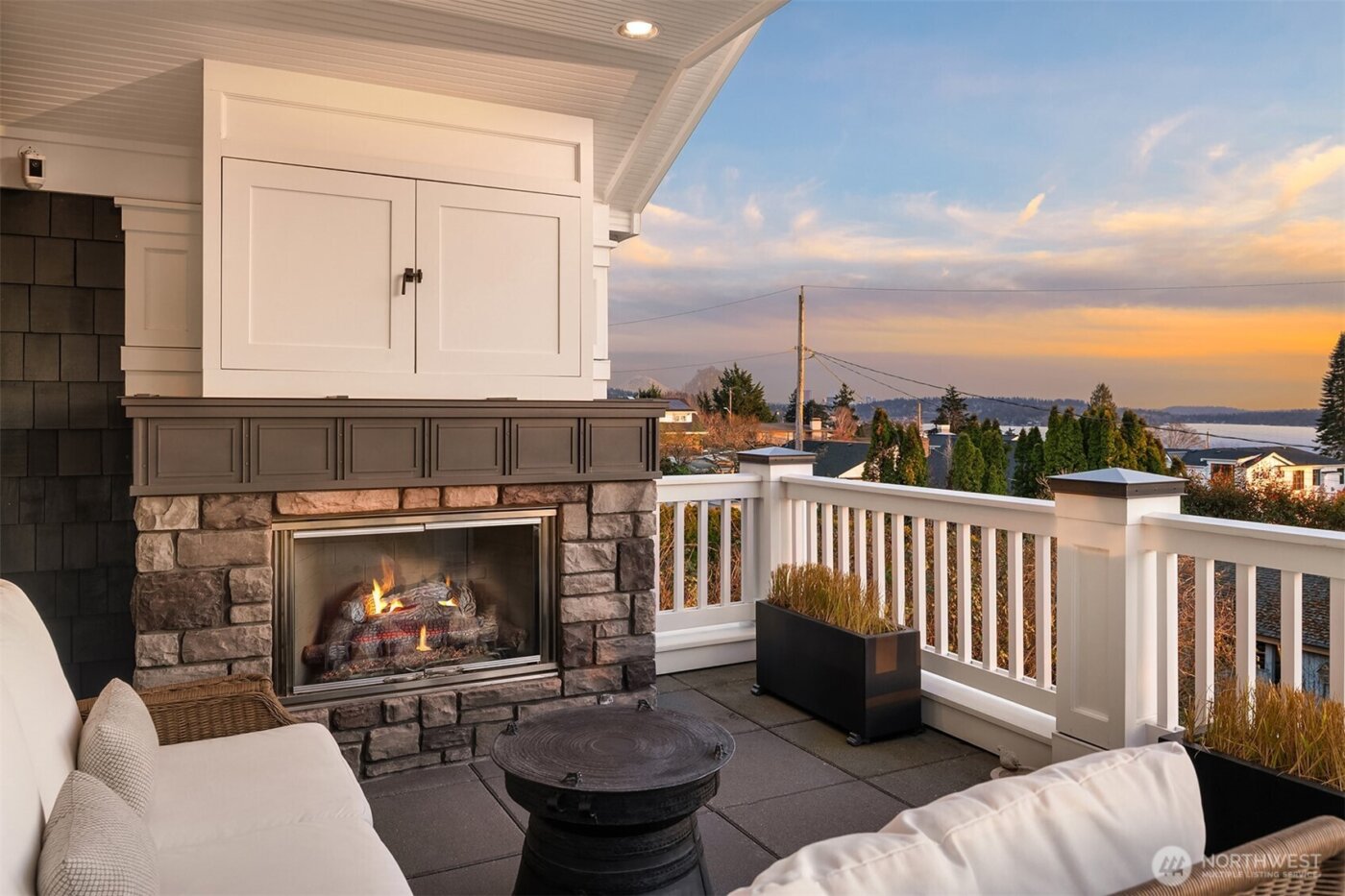 433 11th Avenue W, Kirkland, WA 98033