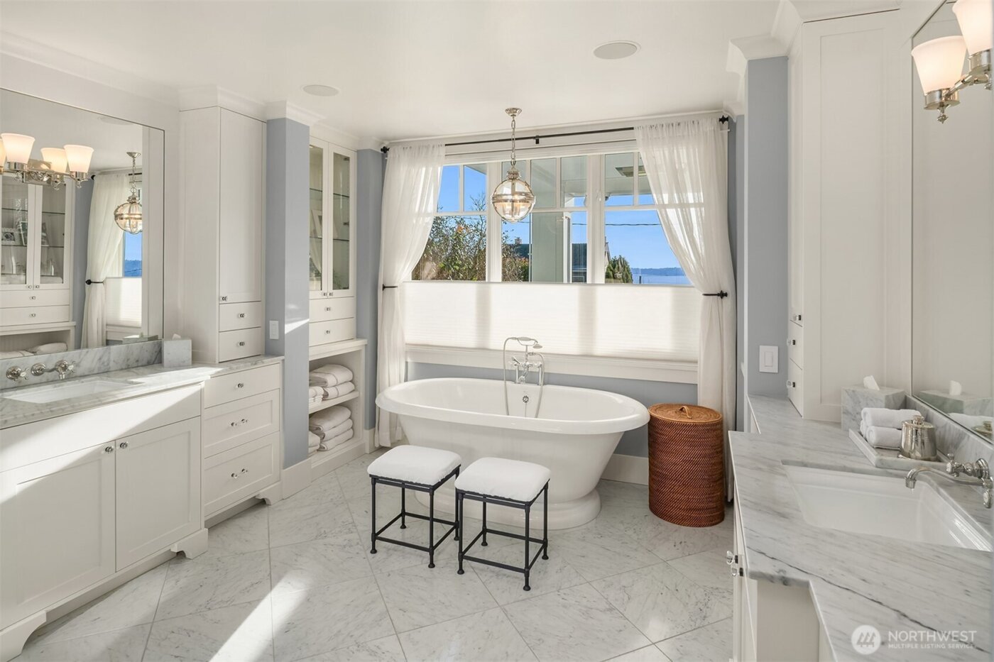 433 11th Avenue W, Kirkland, WA 98033