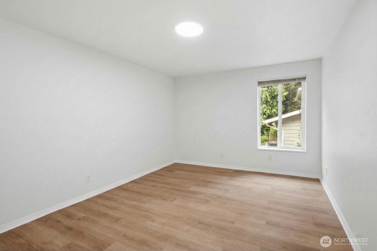 6505 182nd Place SW, Lynnwood, WA 98037