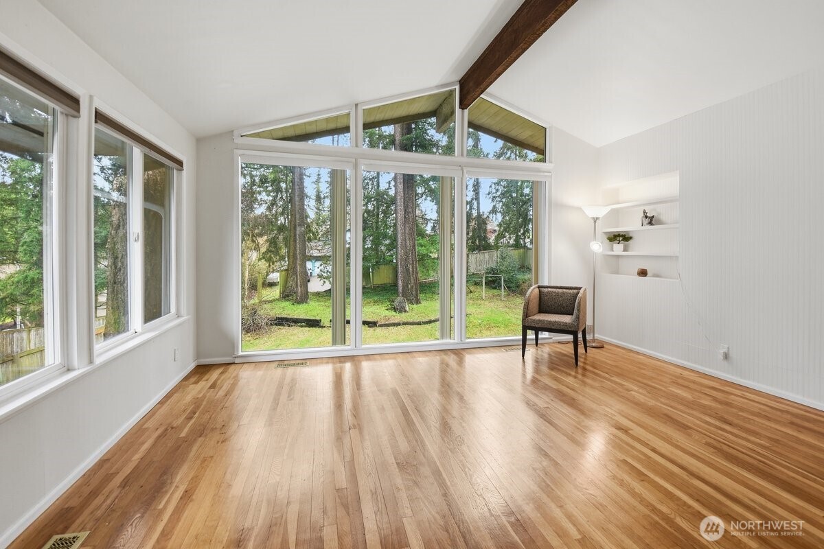 6505 182nd Place SW, Lynnwood, WA 98037