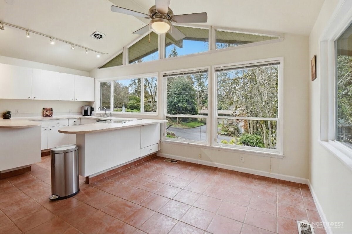 6505 182nd Place SW, Lynnwood, WA 98037