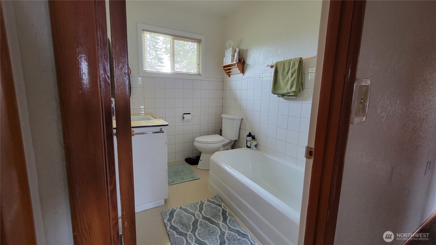 1296 US HWY 12 , Chehalis, WA 98532